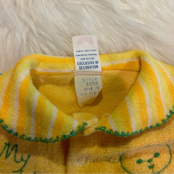 Vintage 70s baby Sleeper Onsie Pajamas Yellow striped size 11-18 lbs - Picture 4 of 5
